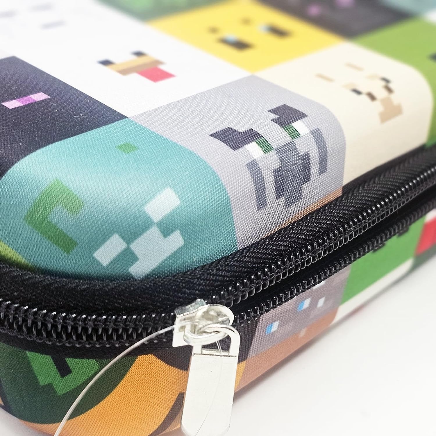 Minecraft Molded Pencil Case with Zipper Closure - Image 9